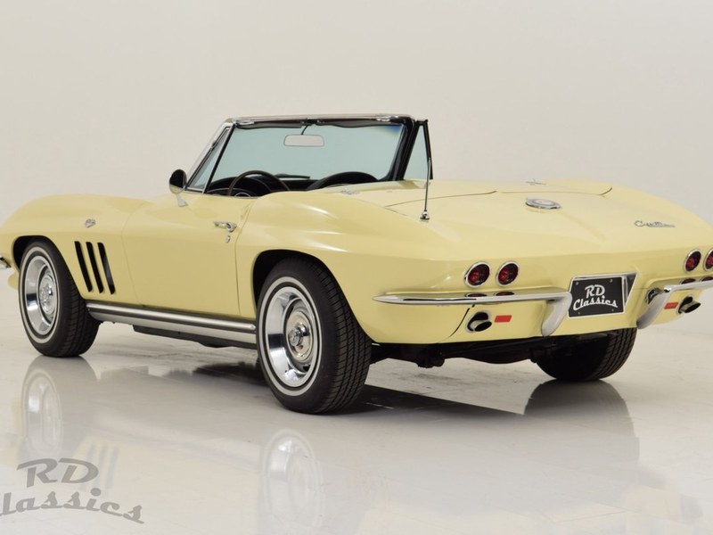 1965 Chevrolet Corvette C2 Cabrio