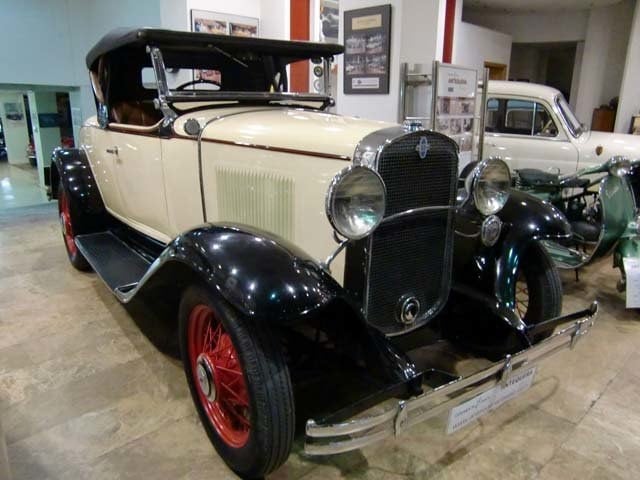 1931 Chevrolet INDEPENDENCE ROADSTER - 7
