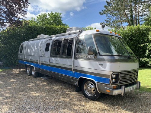 1986 Airstream 325 Classic Motorhome For Sale by Auction