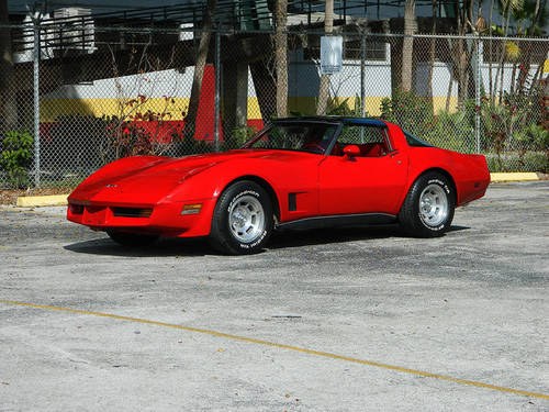1980 Corvette Coupe = T Tops  Correct 350 auto  AC  $24.9k+ In vendita