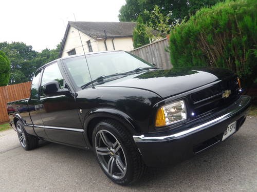 1997 CHEVY S10 / BLAZER MANUAL LHD AMERICAN PICK UP CLASSIC BLACK For Sale