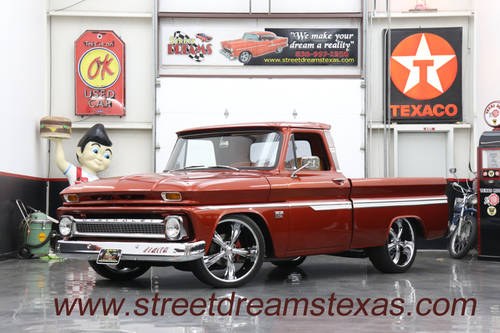 Customized 1965 Chevy C-10 VENDIDO
