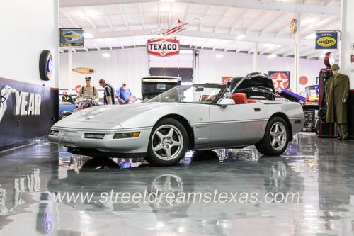1996 CORVETTE RARE COLLECTORS EDITION WITH RED LEATHER INTERIOR 4 VENDIDO