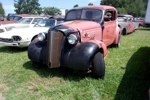 1937 Chevrolet 2 Door Touring Sedan Red Project $3.5k Till salu