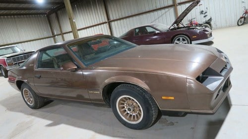 1984 Chevrolet Camaro Berlinetta Coupe 5.0 AT Brown $8.7k For Sale