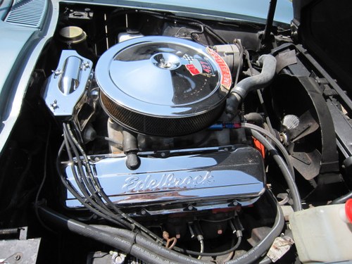 1966 Chevrolet Corvette C2 - 6