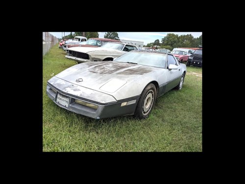 1985 Chevy Corvette Coupe Project needs TLC Silver AT $3.5k In vendita