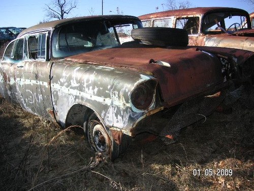 Parting Out: 1957 Chevrolet Belair 4dr HT (2) In vendita