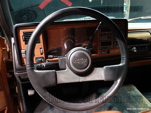 1989 Chevrolet Pickup - 8