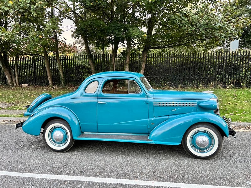 1938 Chevrolet Deluxe - 4