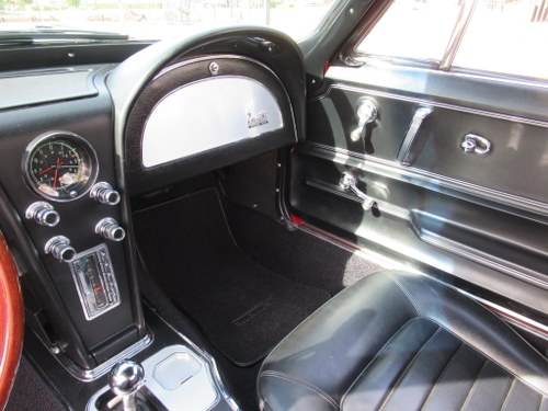 1966 Chevrolet Corvette - 9