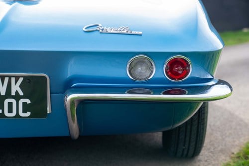 1965 Chevrolet Corvette - 8