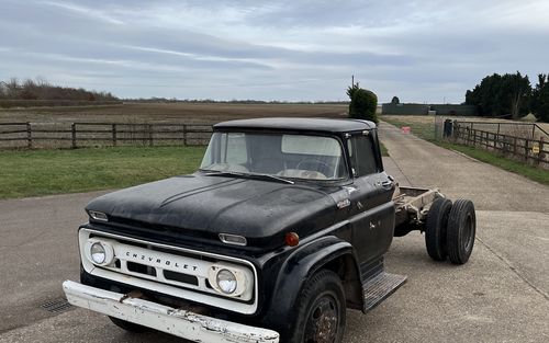 1962 Chevrolet C30 (picture 1 of 11)