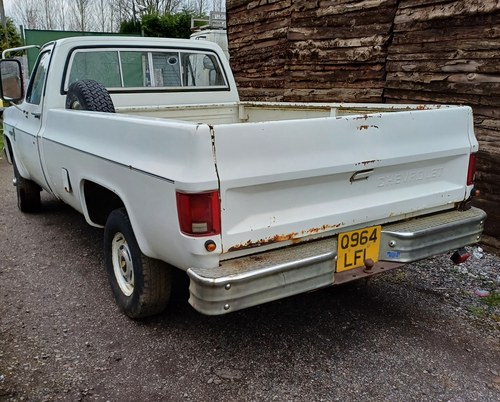 1984 chevrolet gmc long bed 4x4 pickup 4.1 For Sale by Auction