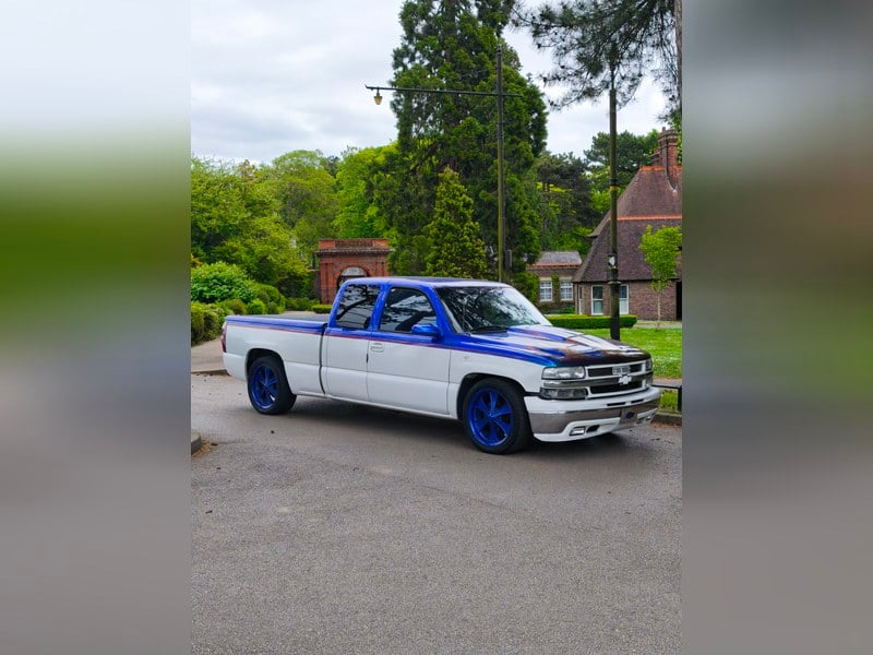 Rapid Classics: Eine Suche. Alle Oldtimer. 21 » Rapid Classics: Eine Suche. Alle Oldtimer. 2001 Chevrolet Silverado 1500