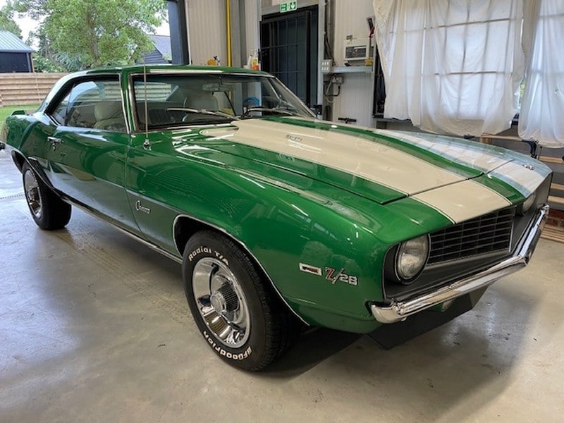 1969 Z28 Camaro 540HP and a manual