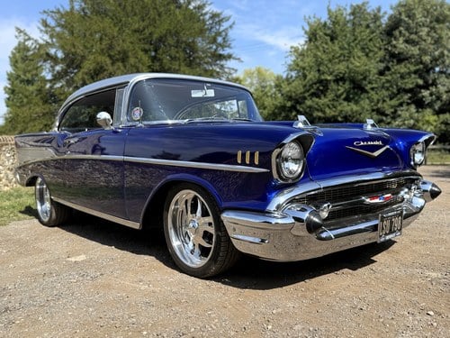 magnificent 1957 Chevrolet Bel Air 2dr sport coupe restomod For Sale