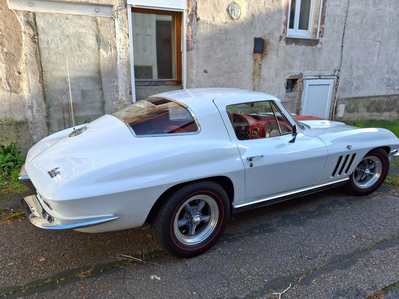 1966 Chevrolet Corvette - 2 1966 Chevrolet Corvette - 2