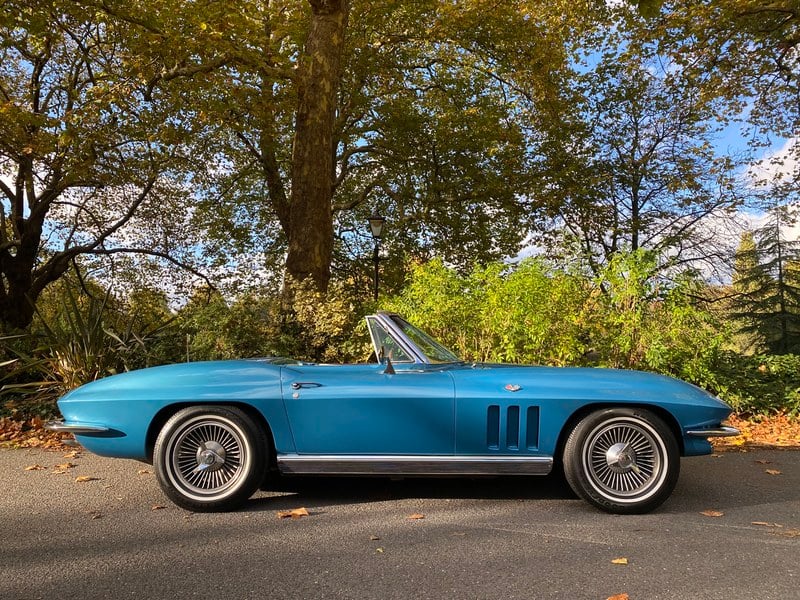 1966 Chevrolet Corvette - 2 1966 Chevrolet Corvette - 2