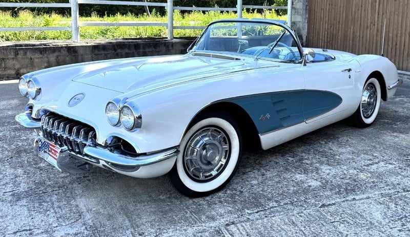 1960 Chevrolet Corvette - 2 1960 Chevrolet Corvette - 2