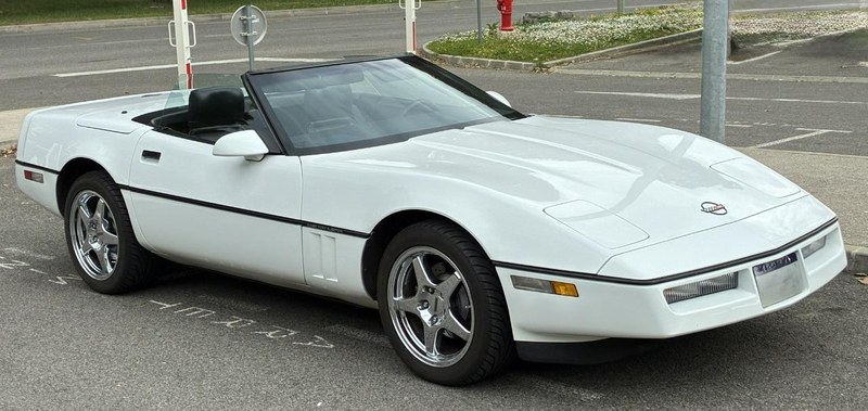 1989 Chevrolet Corvette - 2 1989 Chevrolet Corvette - 2
