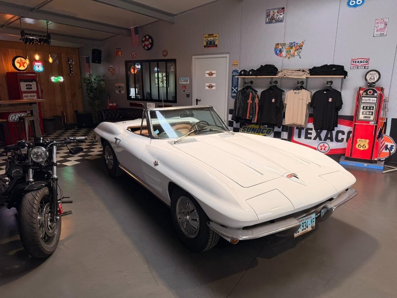 1964 Chevrolet Corvette - 1 1964 Chevrolet Corvette - 1