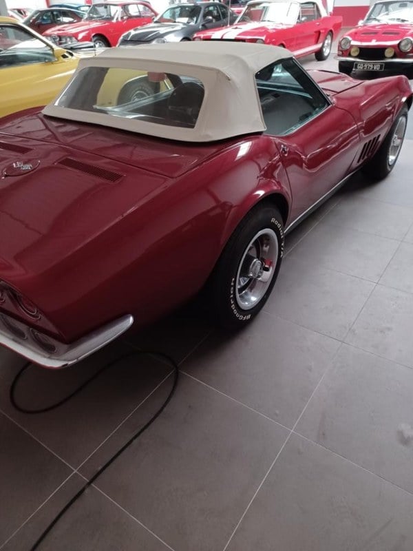 1968 Chevrolet Corvette - 2 1968 Chevrolet Corvette - 2