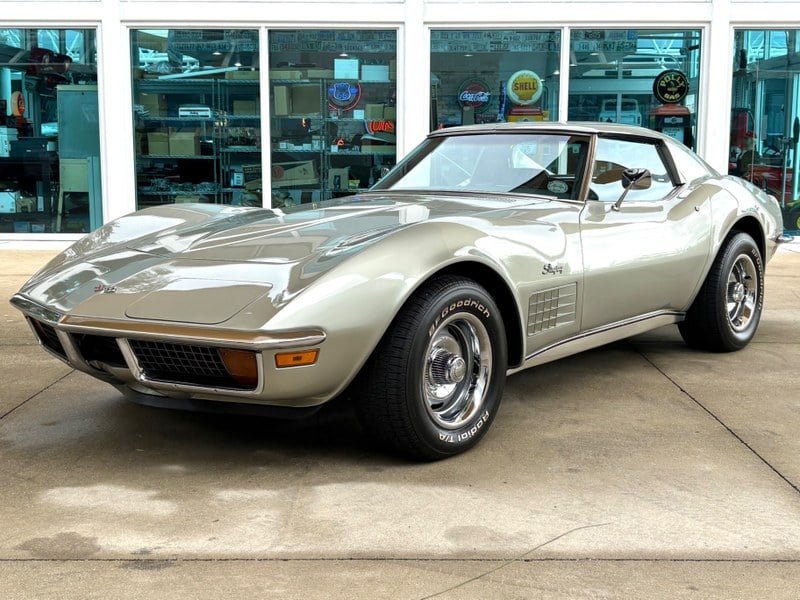 1972 Chevrolet Corvette - 1 1972 Chevrolet Corvette - 1