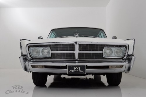 1965 Chrysler Imperial - 2