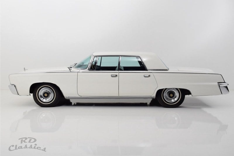 1965 Chrysler Imperial - 4