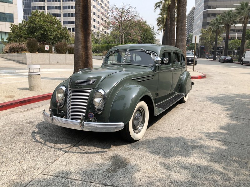 1937 Chrysler 8 Airflow C14