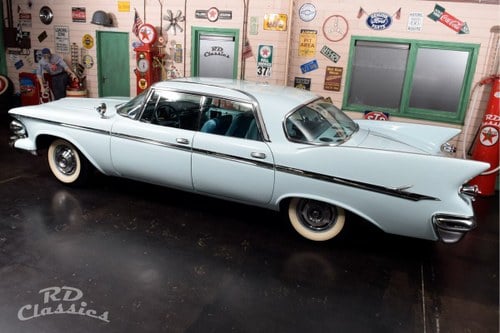 1961 Chrysler Imperial - 2