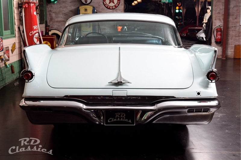 1961 Chrysler Imperial - 4
