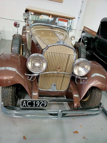 1929 Chrysler Imperial - 2