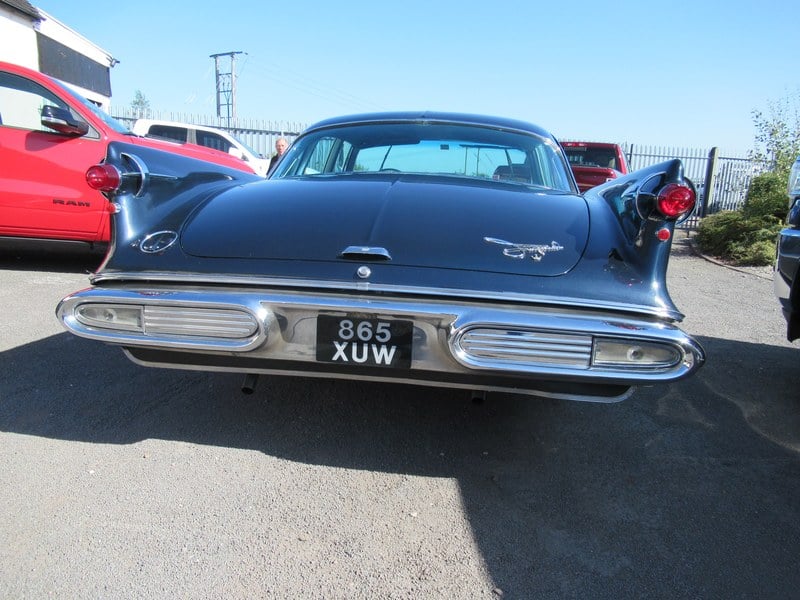 1957 Chrysler Imperial - 4