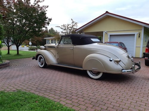 1937 Chrysler Royal - 9