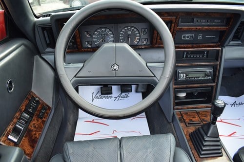 1989 Chrysler Le Baron Cabriolet - 8