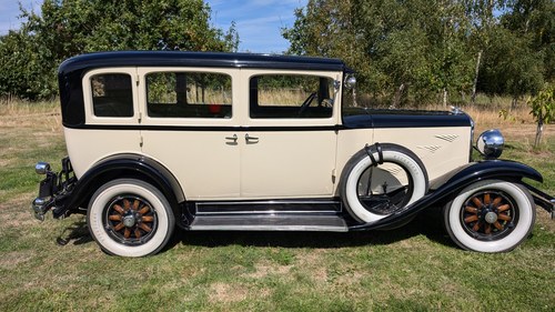 1929 Chrysler 77 Town Sedan
