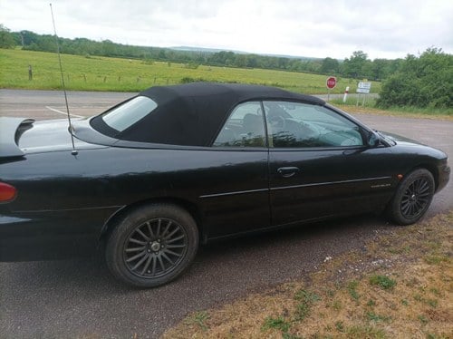 1998 CHRYSLER Stratus LX Te koop