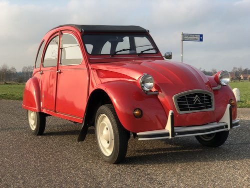 2cv6 Special Rouge Vallelunga 09-1984 67909km 1 owner For Sale
