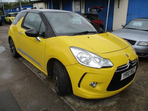 2010 D3 in yellow with black lether trim RECENT MOT SMART LOOKER For Sale