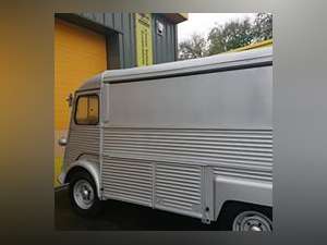 1970 Citroen HY classic van restoration and maintenance (picture 1 of 4)