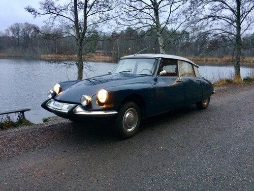 1967 Citroen DS totally restored, old front and LHM For Sale