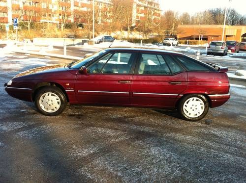 1992 Fantastic XM v6-24 only 24000km VENDIDO