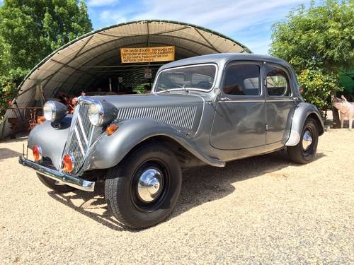 Citroen Traction 11 1953 restored for sale by auction For Sale by Auction