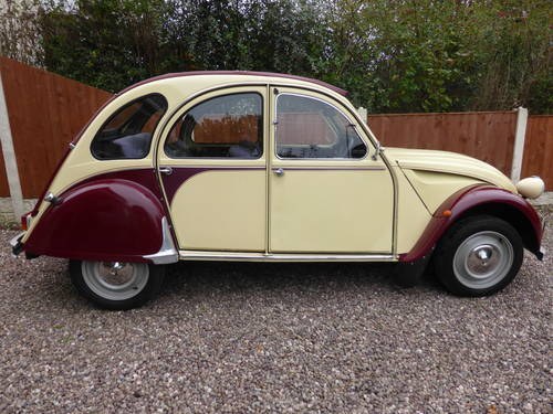 1989 Plum & Custard 2CV VERKAUFT