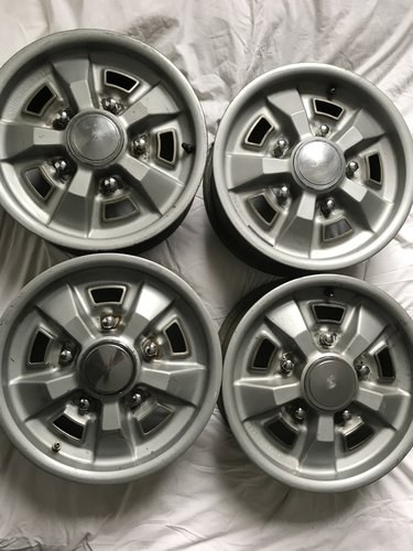 Set of 4 stunning SM Resin Reinforce wheels For Sale