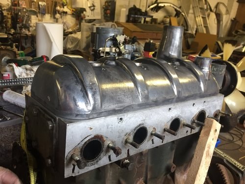 1972 engine for sale, cleaned up, turns by hand In vendita
