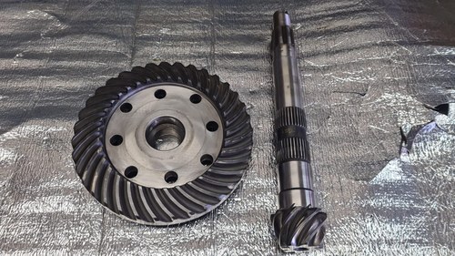 Crown wheel and pinion for Citroen SM A vendre