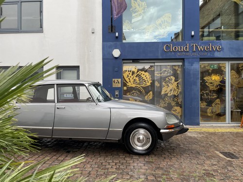 1970 Citroen DS21 Pallas EFI Semi Automatic - Immaculate